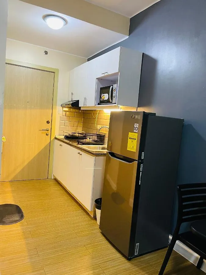 Taguig 1 Bedroom With Balcony Netflix Near Bgc Mc Kinley Philippines