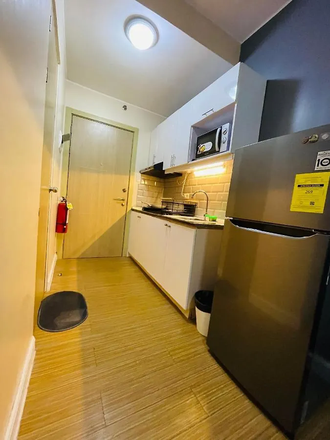 Aparthotel Taguig 1 Bedroom With Balcony Netflix Near Bgc Mc Kinley