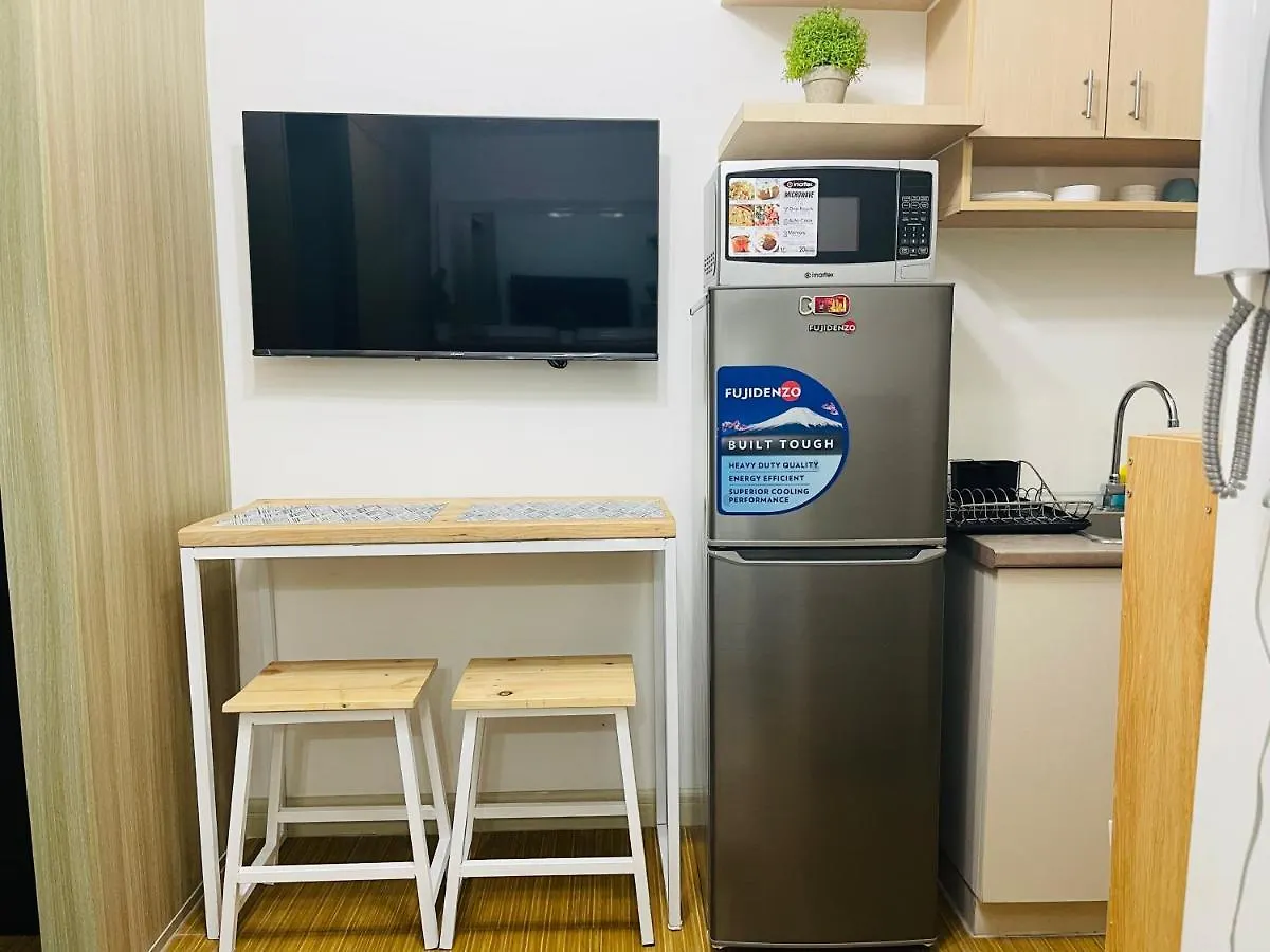 Taguig 1 Bedroom With Balcony Netflix Near Bgc Mc Kinley