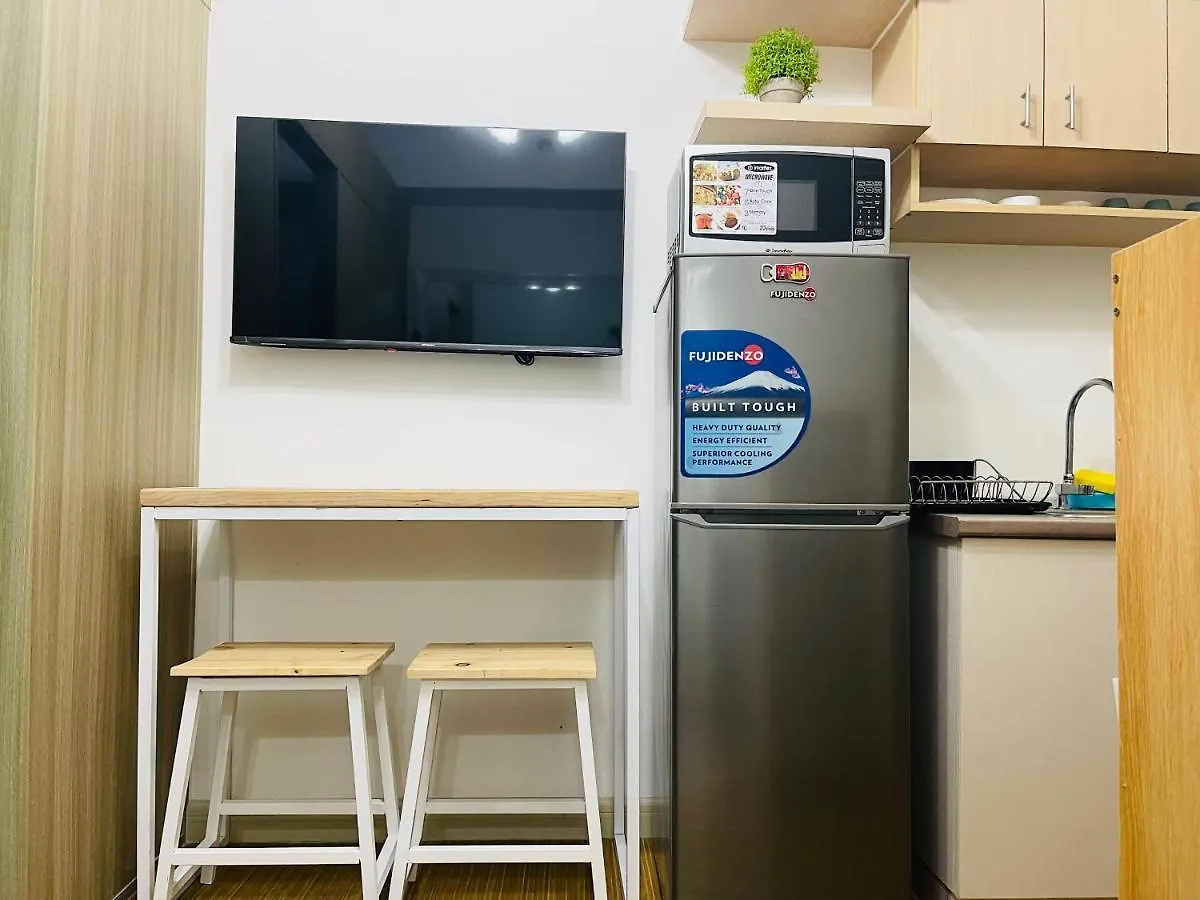 Aparthotel Taguig 1 Bedroom With Balcony Netflix Near Bgc Mc Kinley