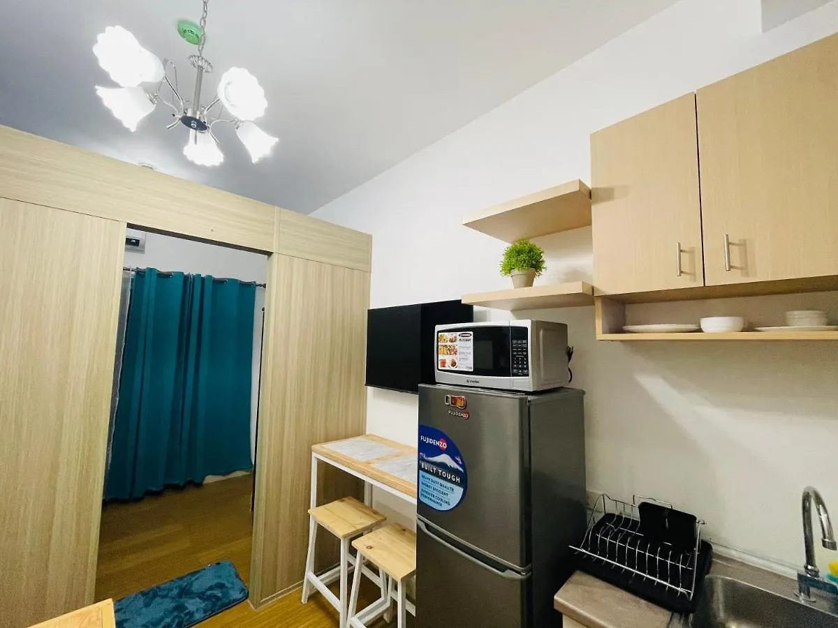 Taguig 1 Bedroom With Balcony Netflix Near Bgc Mc Kinley Philippines